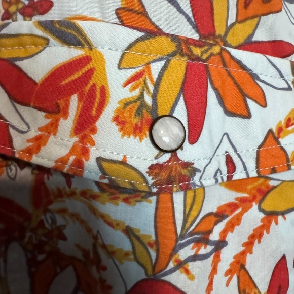 Stio Curtis Camp Shirt Mens XL Red Orange Floral Pearl Snap Western AOP Hawaiian - Picture 4 of 10